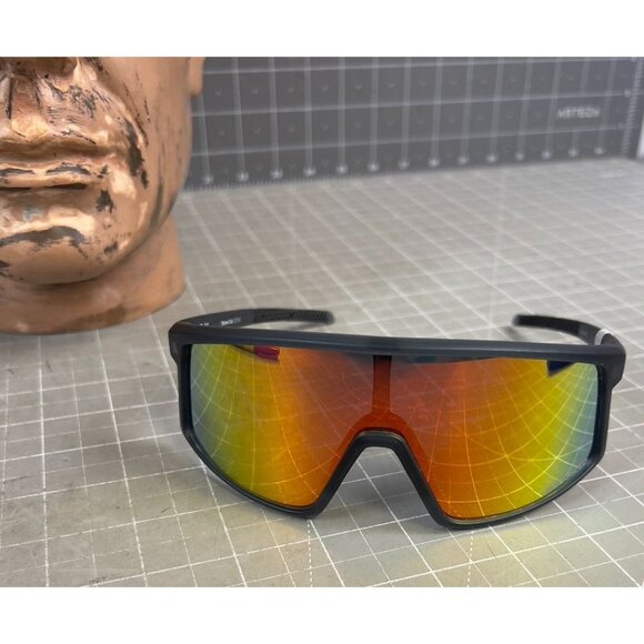 Optic Nerve Stone Cat Matte Crystal Gray Sunglasses W/Polarized Lens 22742 - Picture 4 of 7